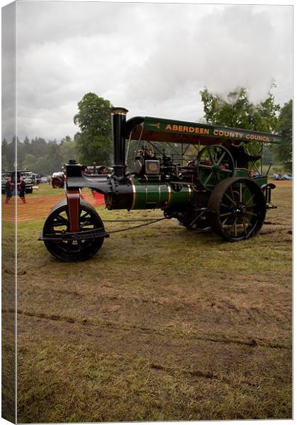 Steam Traction Engine Canvas Print by Duncan Harley