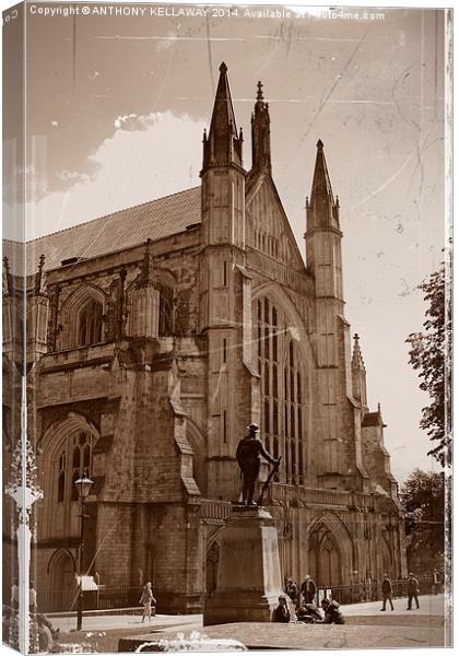 LONE SOLDIER WINCHESTER CATHEDRAL Canvas Print by Anthony Kellaway