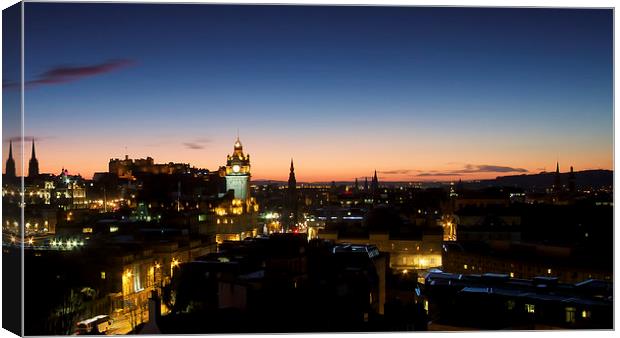  Edinburgh skyline at twilight Canvas Print by James Marsden