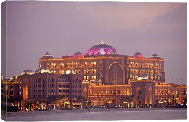 Emirates Palace  Abu Dhabi Canvas Print by peter schickert