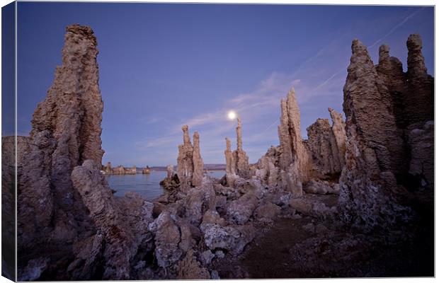Full moon at Mono Lake Canvas Print by peter schickert