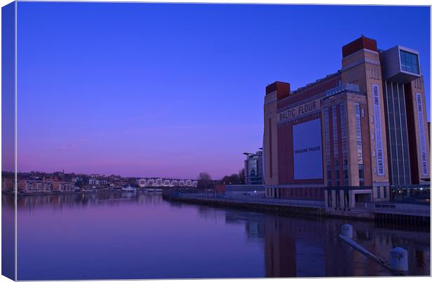 Baltic Flour Mill Newcastle Gateshead Canvas Print by Phil Emmerson