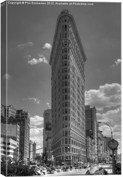Flat Iron Building, New York Canvas Print by Phil Emmerson