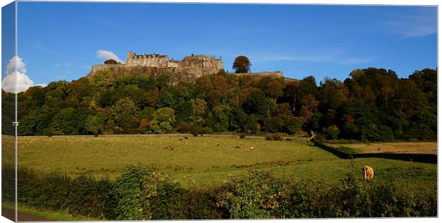  Stirling castle Canvas Print by jim scotland fine art
