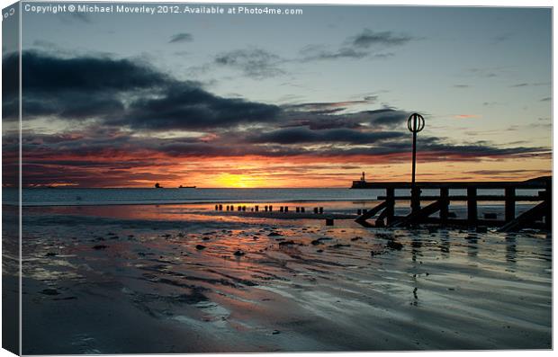 Sunrise at Aberdeen Beach Canvas Print by Michael Moverley