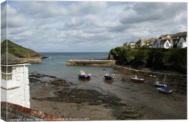 Port Isaac Harbour, North Cornwall Canvas Print by Brian Pierce