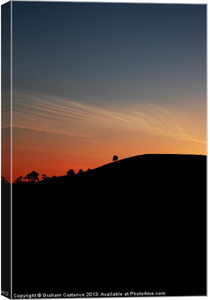 Ivinghoe Beacon Sunrise Canvas Print by Graham Custance