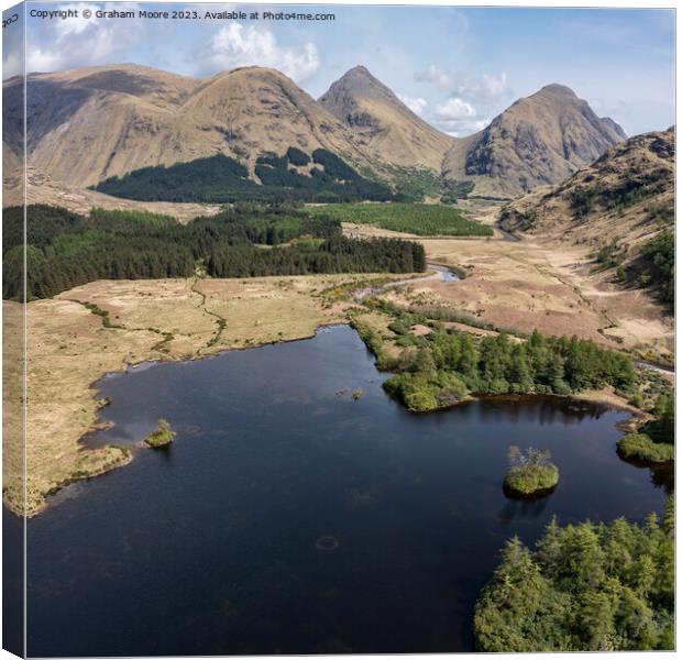 Lochan Urr in Glen Etive looking north Canvas Print by Graham Moore