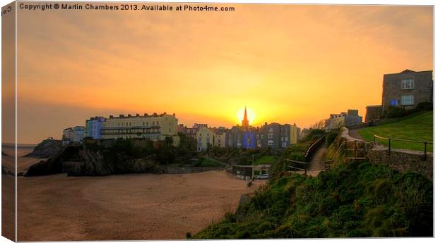 Sun Going Down Over Tenby Canvas Print by Martin Chambers