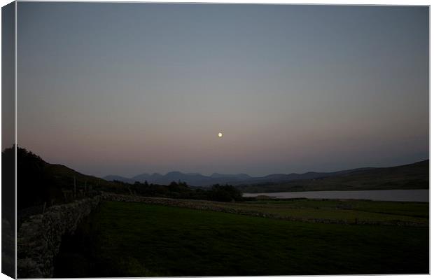 Dusk Over The Mountains Canvas Print by Duncan Mathews