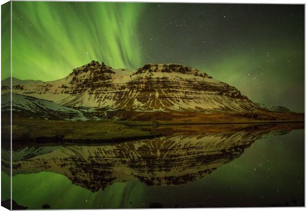Northern lights near Grundafjordur, Iceland Canvas Print by nigel allison