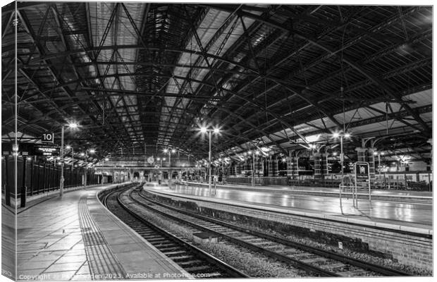Lime Street Station Liverpool Canvas Print by Paul Madden