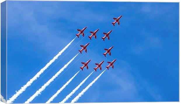 The Red Arrows Canvas Print by Paul Madden
