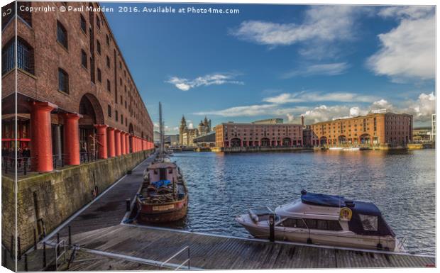 Albert Dock in the sun Canvas Print by Paul Madden