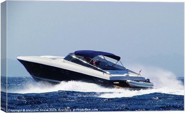 Motorboat Executing Sharp Turn Canvas Print by Malcolm Snook
