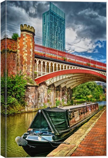 Rochdale Canal and Beetham Tower Canvas Print by Darren Galpin