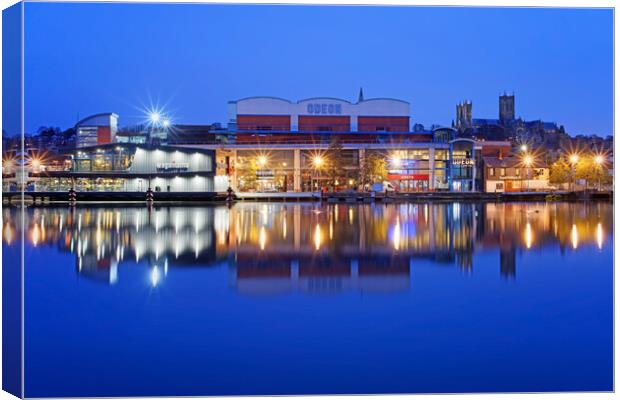 Brayford Quays and Lincoln Cathedral Canvas Print by Darren Galpin