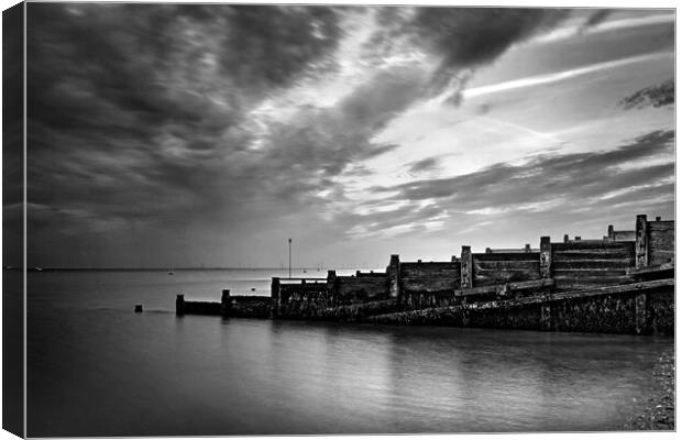 Whitstable Groyne and Sea Canvas Print by Darren Galpin