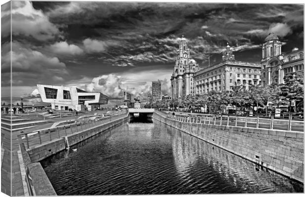 The Three Graces, Liverpool  Canvas Print by Darren Galpin