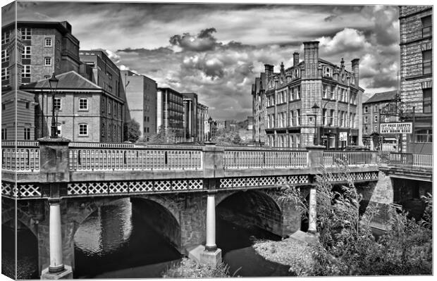 Lady's Bridge Sheffield Canvas Print by Darren Galpin