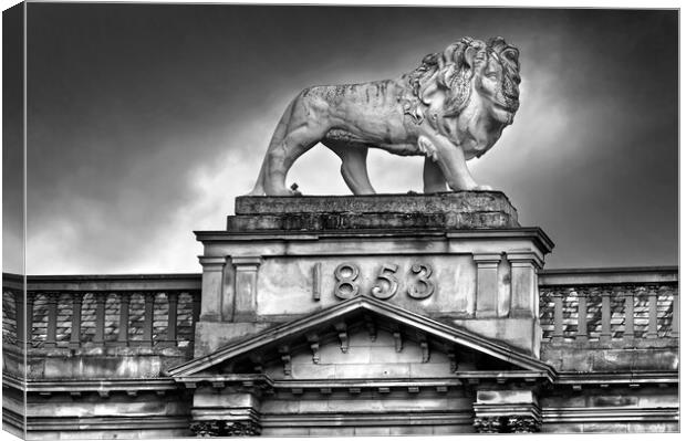 Lion Chambers Building Huddersfield Canvas Print by Darren Galpin