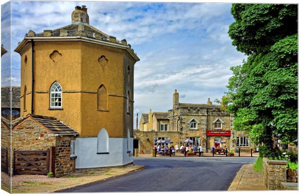 Ringinglow Roundhouse and Norfolk Arms Canvas Print by Darren Galpin