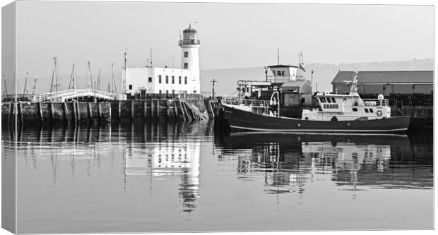 Scarborough Lighthouse  Canvas Print by Darren Galpin
