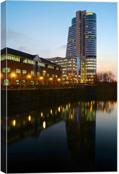 Bridgewater Place & River Aire, Leeds Canvas Print by Darren Galpin