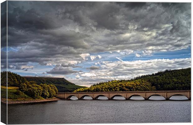 Stormy Clouds over Ladybower  Canvas Print by Darren Galpin