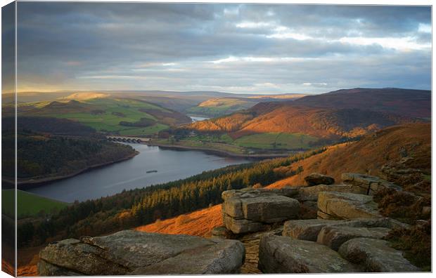 Ladybower View on Bamford Edge  Canvas Print by Darren Galpin