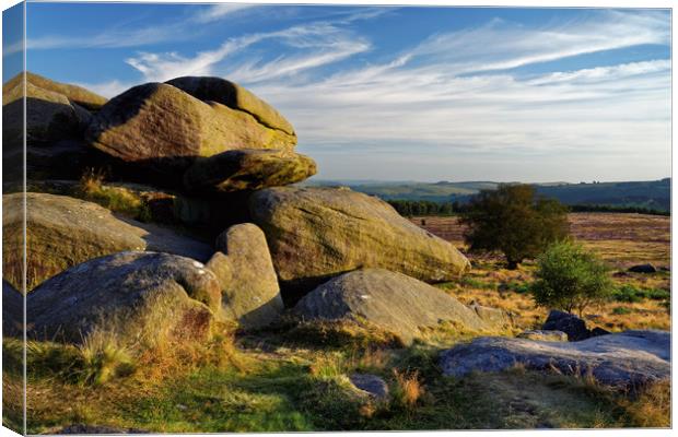 Owler Tor and Lawrence Field                       Canvas Print by Darren Galpin