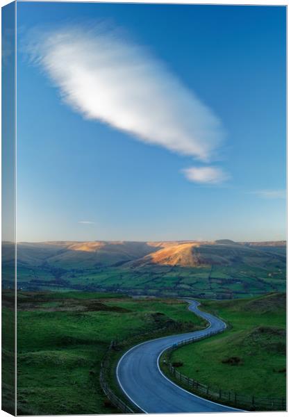 Long and Winding Road To Edale                   Canvas Print by Darren Galpin