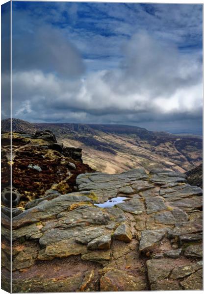   Grindsbrook from Kinder Scout                    Canvas Print by Darren Galpin