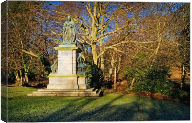 Queen Victoria's Statue, Endcliffe Park, Sheffield Canvas Print by Darren Galpin