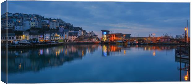 brixham harbour  and fish market Canvas Print by kevin murch