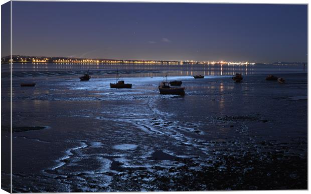 BOATS ON MERSEY MUDBANKTAKEN FROM Canvas Print by lol whittingham