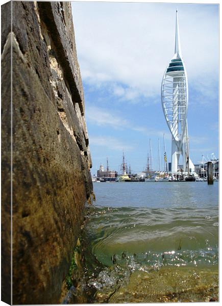 spinnaker tower Canvas Print by David Wedge