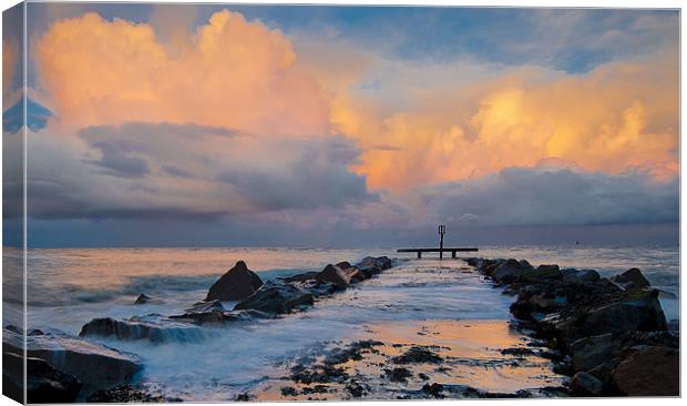 Winter clouds Canvas Print by Paul Nichols