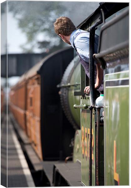  All aboard  Canvas Print by Paul Nichols