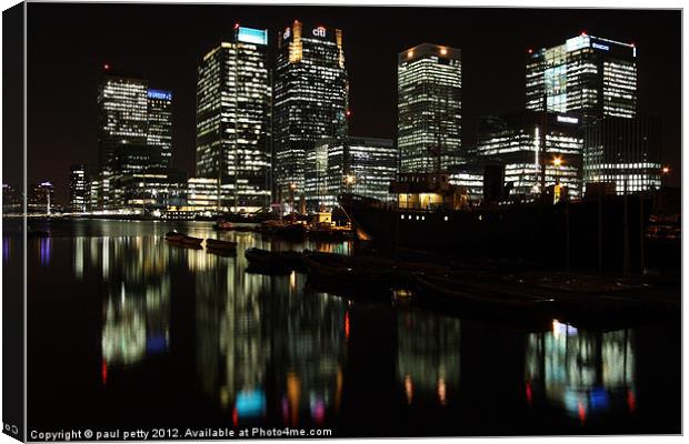 Canary Wharf Reflection Canvas Print by paul petty