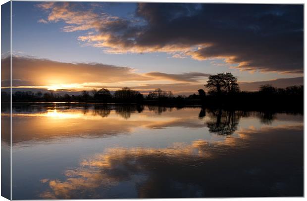 Colwick Sunrise Canvas Print by Tracey Whitefoot