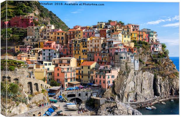 Manarola  Canvas Print by Tracey Whitefoot