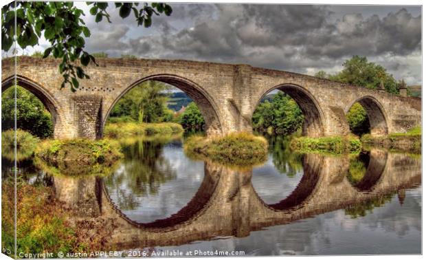 Stirling Old Bridge Reflections Canvas Print by austin APPLEBY