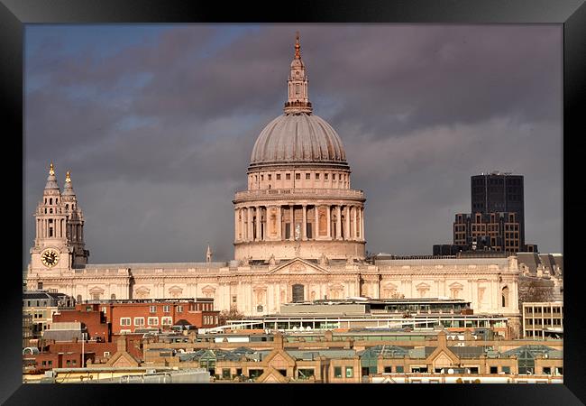 St Pauls Cathedral Framed Print by Phil Robinson