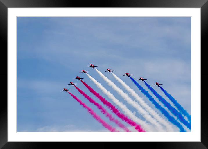  Red Arrows  Framed Mounted Print by Phil Robinson