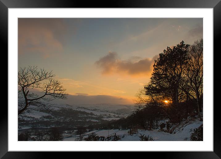 Last Rays of Sun Framed Mounted Print by Phil Tinkler