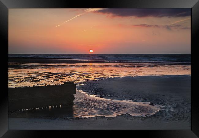 Amroth Beach Sunrise Framed Print by Simon West