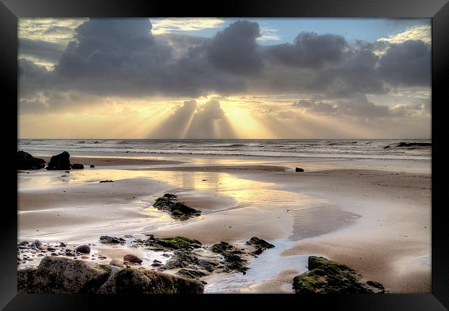 Amroth beach sunrise 2 Framed Print by Simon West