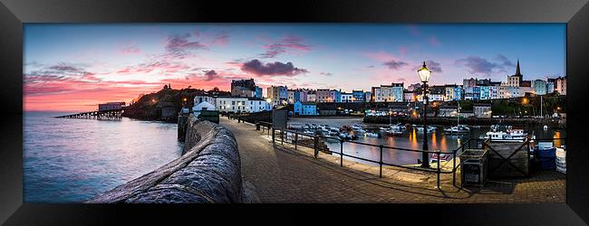  Tenby Harbour Framed Print by Simon West