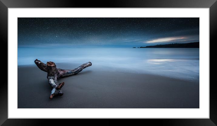 Driftwood on Coppet Hall beach Framed Mounted Print by Simon West